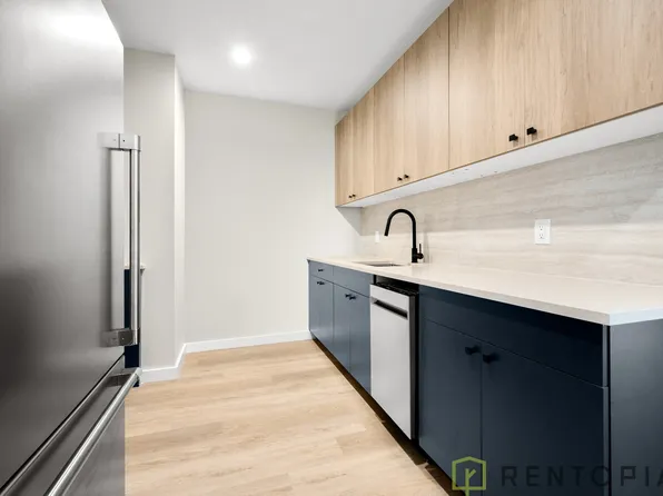 1584 Fulton Street 2D image 3 of 14