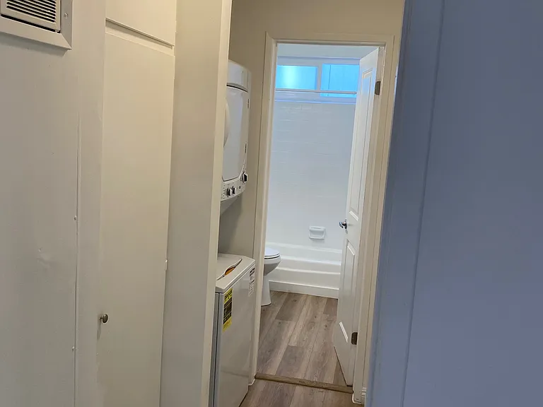 1534 S Shenandoah St #2 — Photo 14