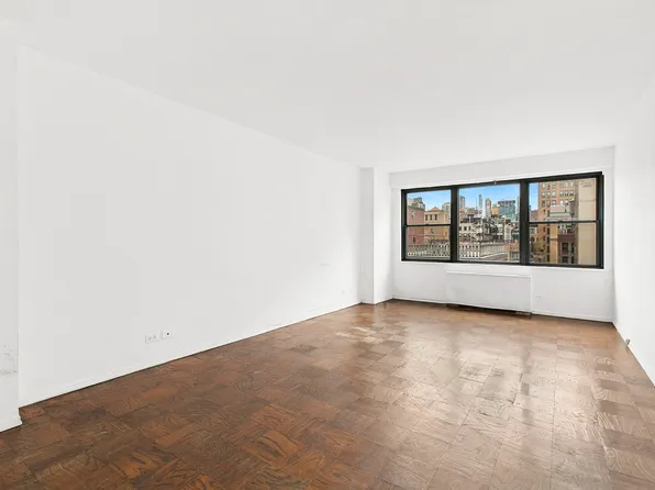 10 West 15th Street image 4 of 6