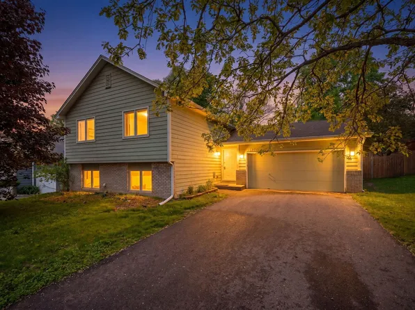12967 Eagle Bluff Dr, Burnsville, MN 55337