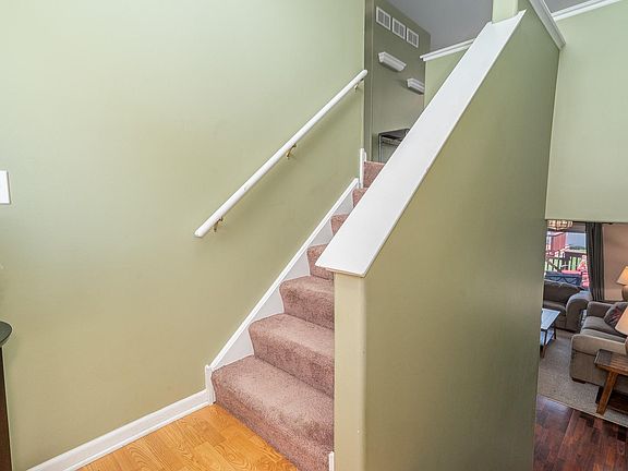 3rd image of 9403 Waterfall Glen Blvd