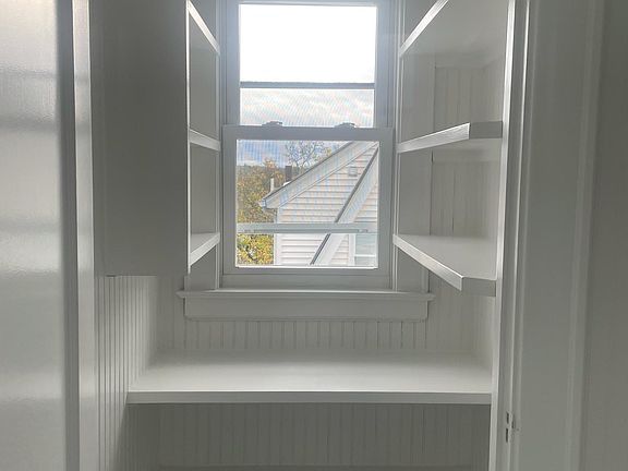 Pantry and so much storage and laundry room