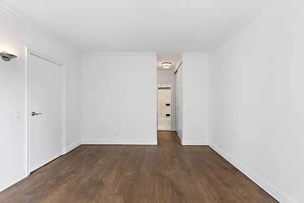 Rented by Nest Seekers International | media 31