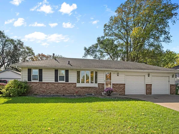 300 109th Ave NW, Coon Rapids, MN 55448
