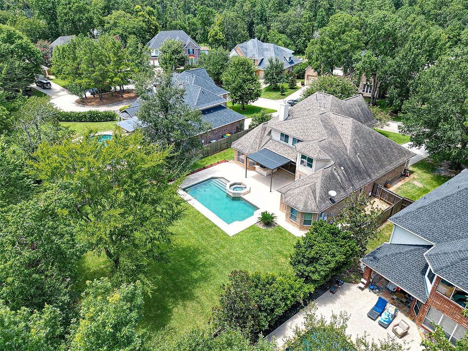 1st image of 45 Marquise Oaks Pl
