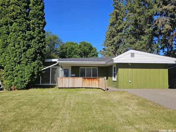1971 99th STREET, North Battleford, SK S9A 0S1