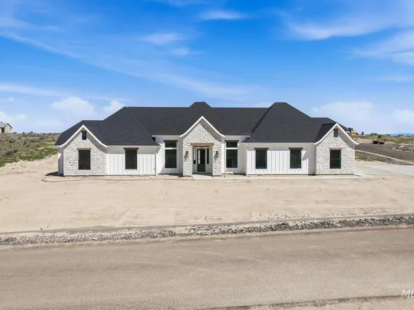 17244 Triple Crown Pl, Caldwell, ID 83607