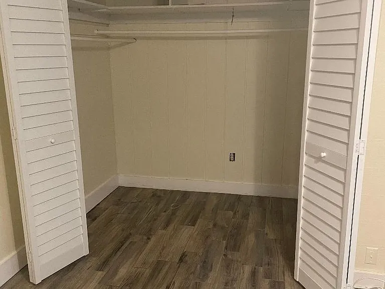 Bedroom 1 Walk-In Closet
