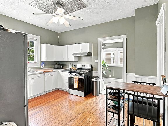 5th image of 3109 Bridge Ave