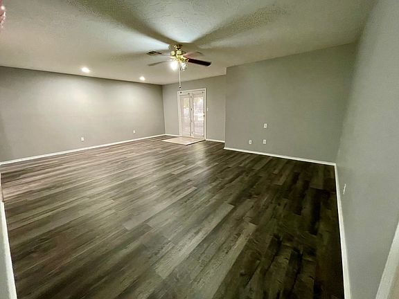 3rd image of 1309 W Elder Ave APT 38