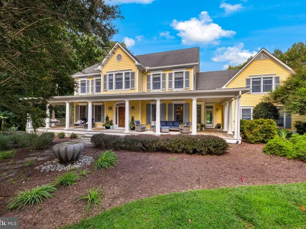 10837 S Glen Rd, Potomac, MD 20854