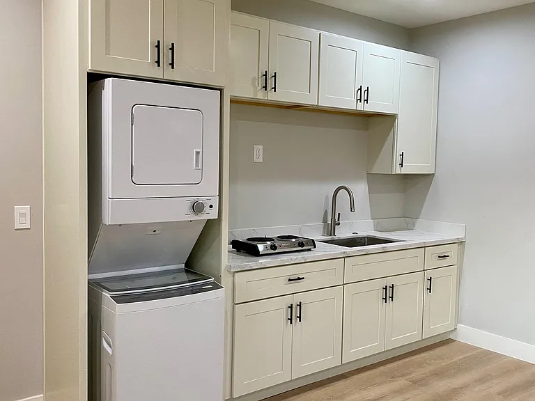 1070-2 Culloden Ct #1 — Photo 3