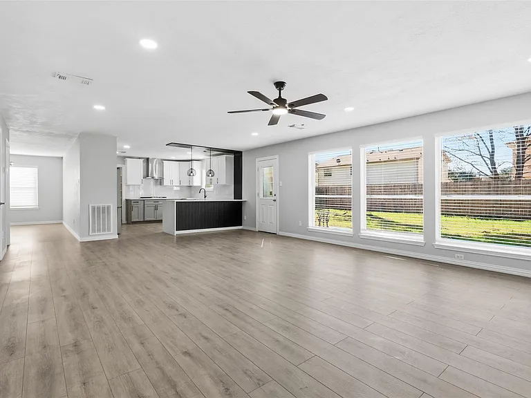 21211 Tancah Ln — Photo 15