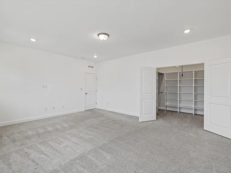 271 Edge Of Auburn Blvd — Photo 28