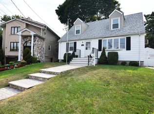 687 Hylan Blvd, Staten Island, NY 10305