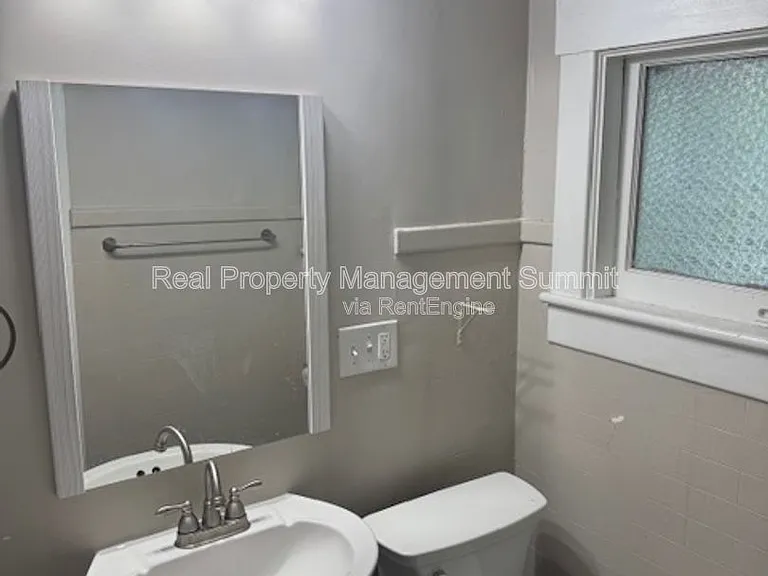 636 Chestnut Ave #1 — Photo 12