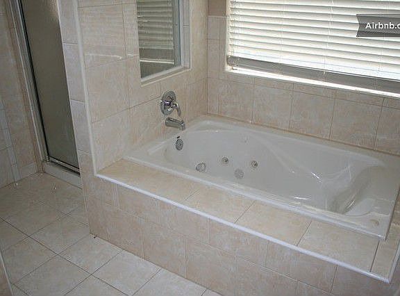 2nd image of 2917 Pleasant Lake Dr