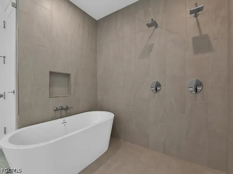 4810 Pelican Colony Blvd #304 — Photo 10