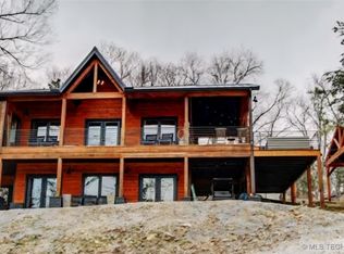 100 Arrowhead Dr, Locust Grove, OK 74352