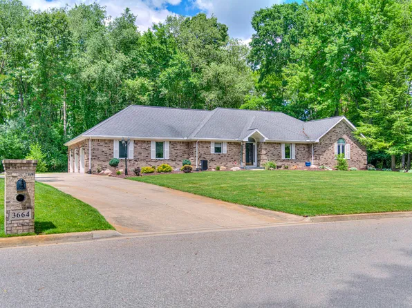 3664 W Primilia Ln, Jackson, MI 49201