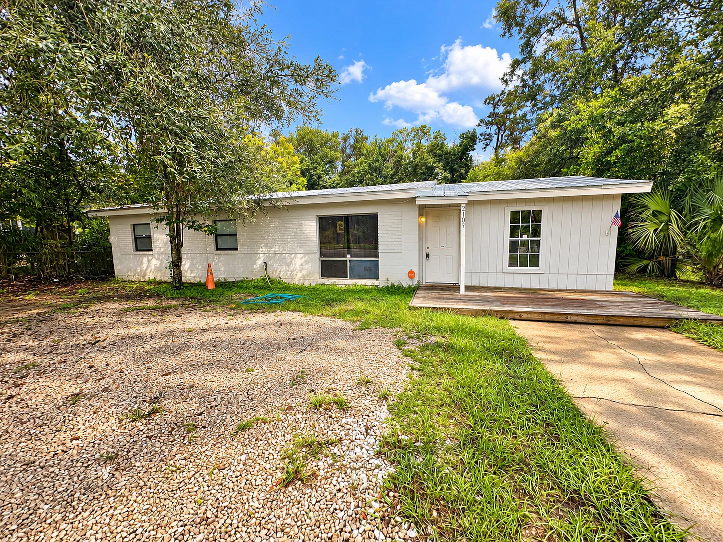 2107 Jackson Bluff Road - 1 — Photo 1