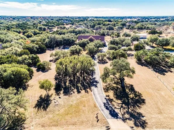 110 Pinto Run, Liberty Hill, TX 78642
