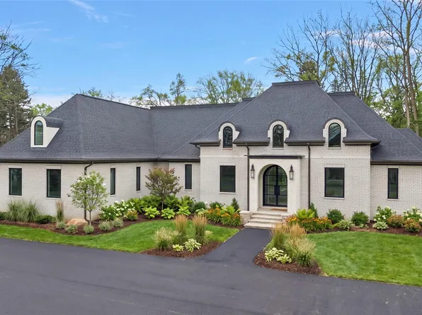 5560 Sheldon Rd, Rochester, MI 48306