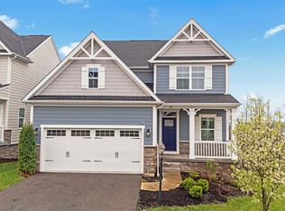 89 Lavista Dr, Morgantown, WV 26508