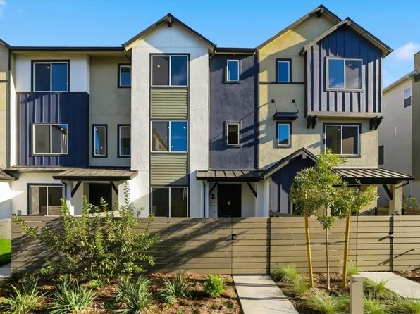 27323 Seven Oaks Ln, Valencia, CA 91381