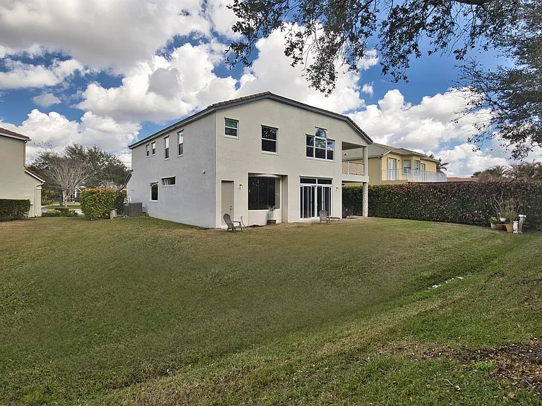 11585 SW Fieldstone Way — Photo 48
