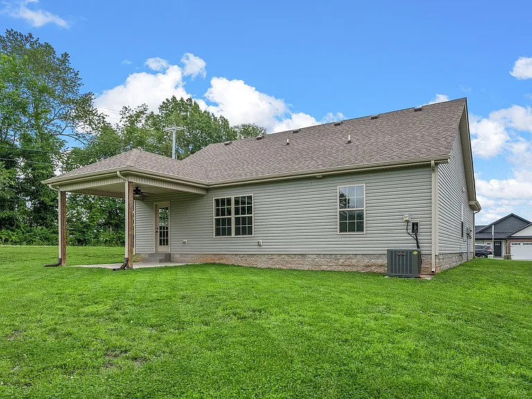 401 Irish Hills Dr — Photo 28