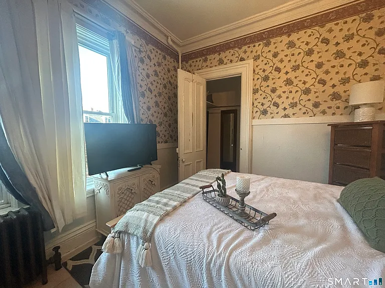 40 Franklin St #8 — Photo 5