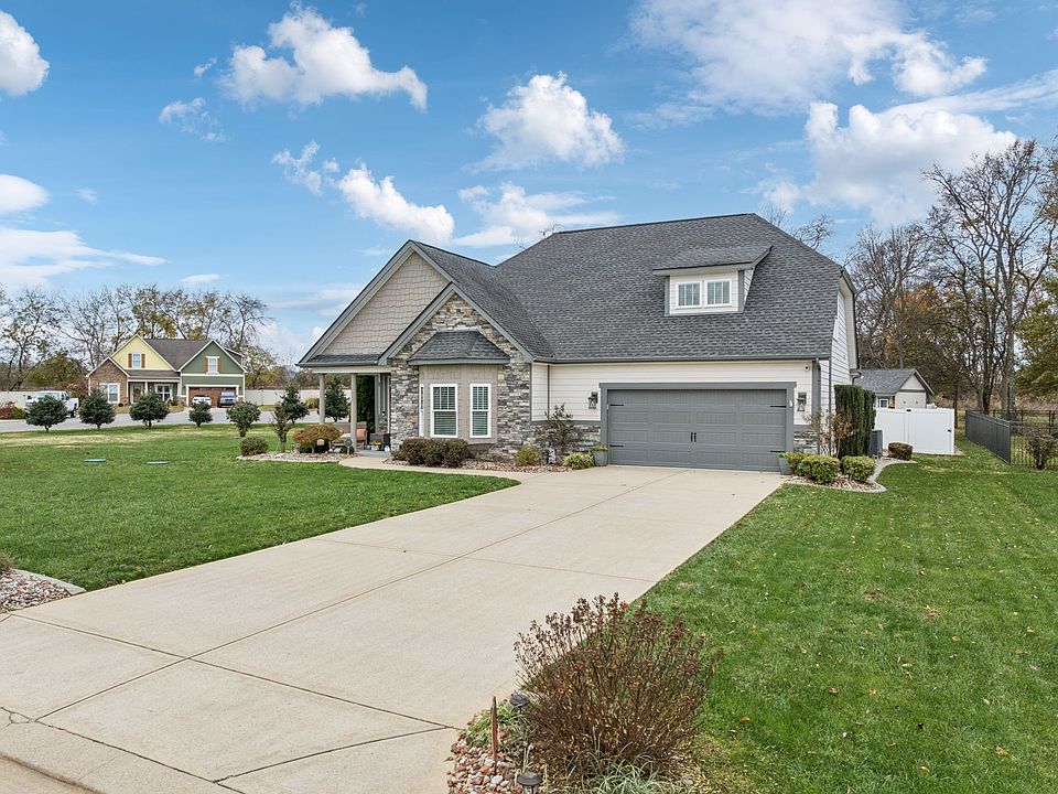 1st image of 403 Drema Ct