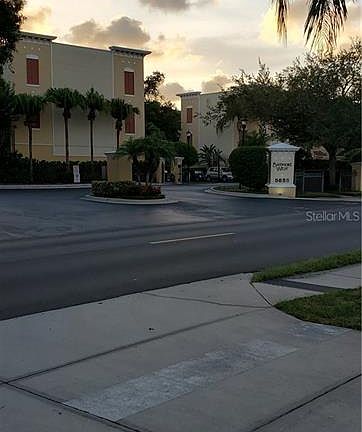 2nd image of 3140 Bayshore Oaks Dr