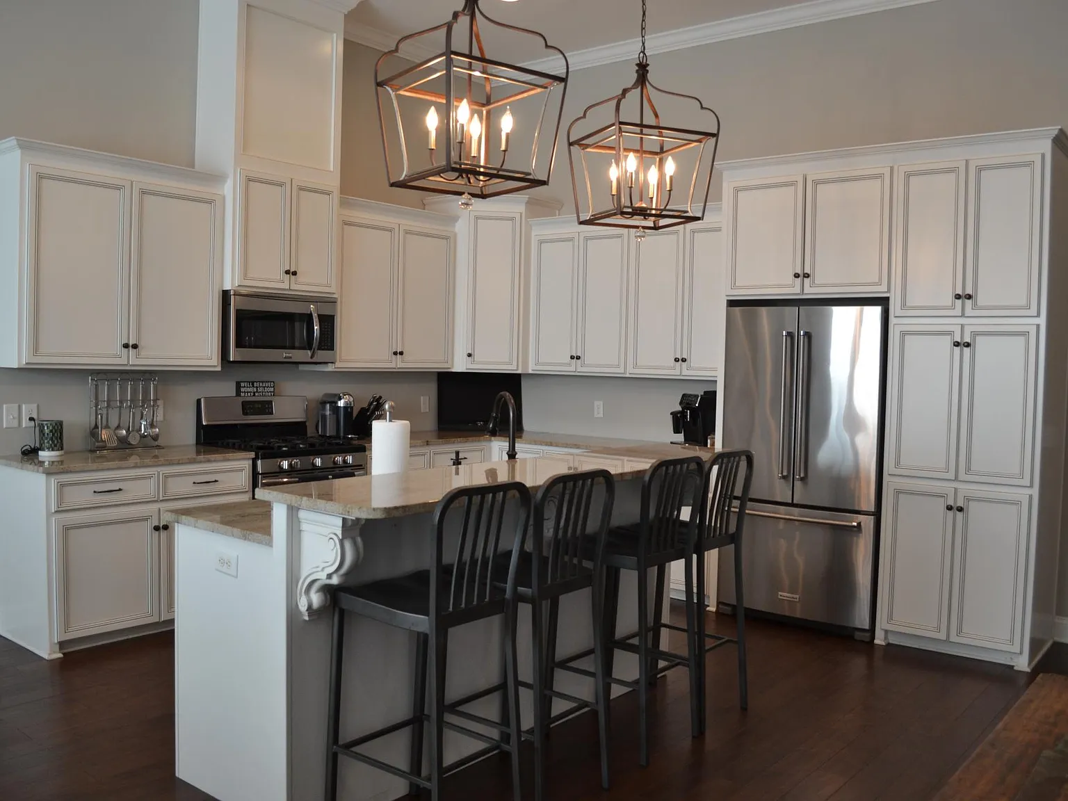 3 bed, 2.5 bath, 2230 sqft, $3,900 — Photo 4