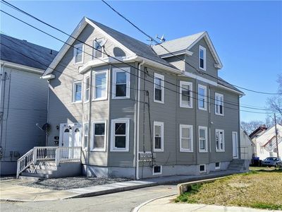 64 Pleasant St, Providence, RI, 02906