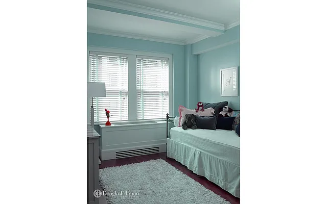 Rented by Douglas Elliman | media 10