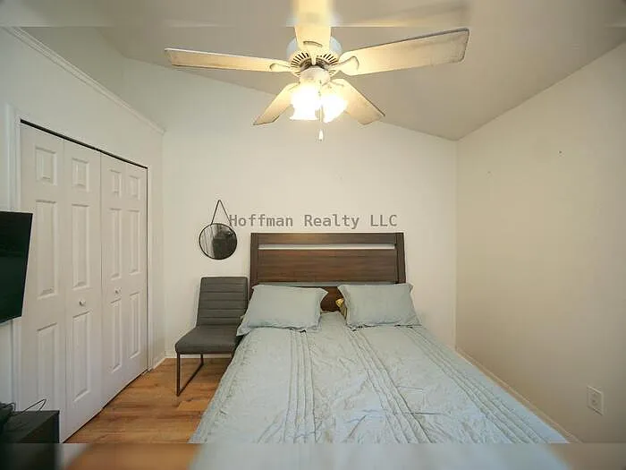 6921 Jamestown Manor Dr — Photo 15