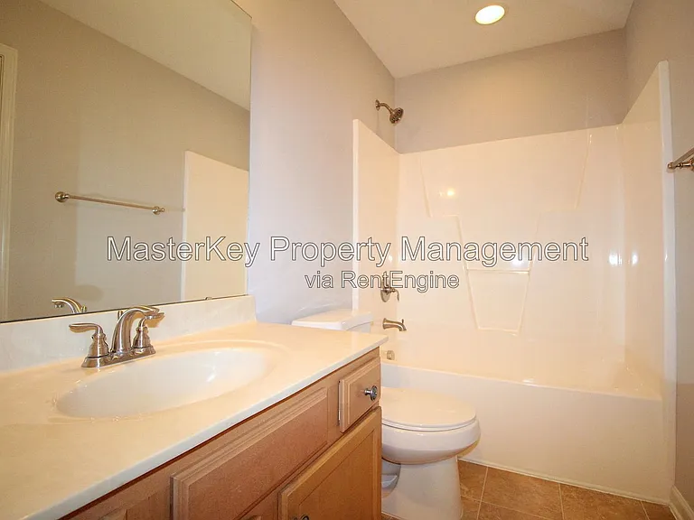 533 Matheson Pl — Photo 16