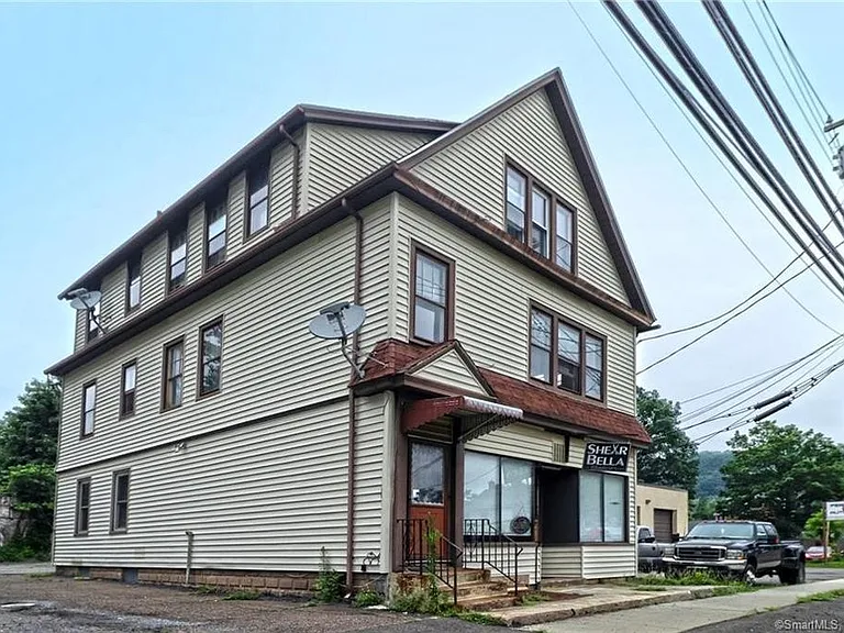 31 Lucy St #3 — Photo 1