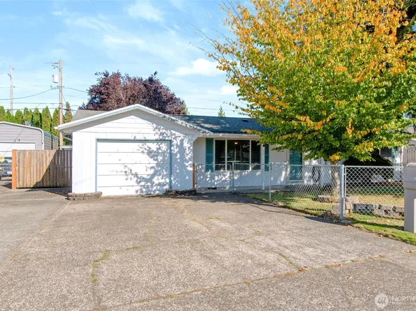 359 Douglas St, Longview, WA 98632