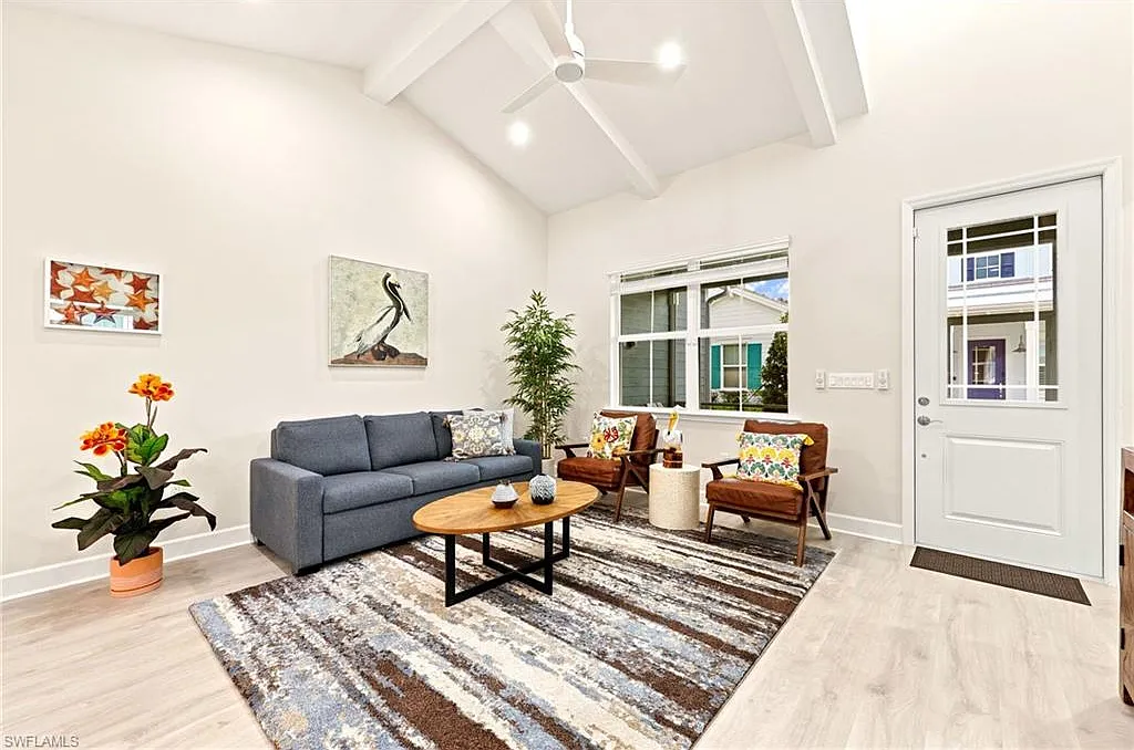 2 bed, 2.0 bath, 1321 sqft, $6,000 — Photo 3