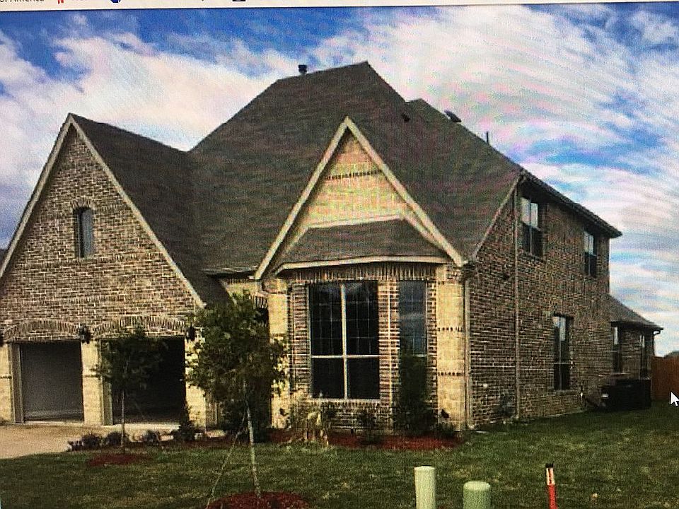 2nd image of 593 Spruce Trl