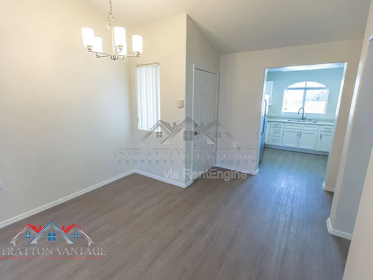 10401 N 52nd St #226 — Photo 7
