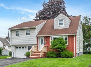 97 Ames Ave, Bergenfield, NJ 07621