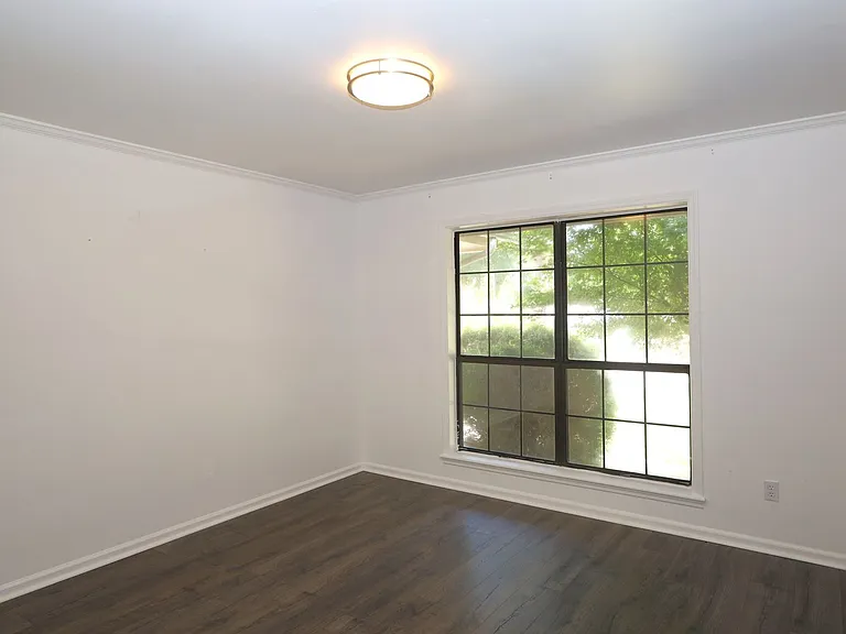 2208 Northwood Cir — Photo 5