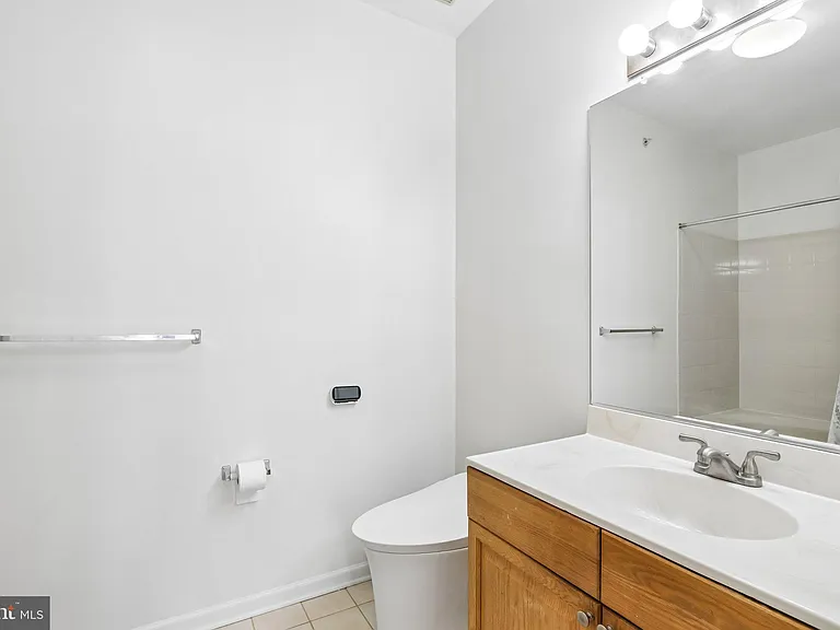 121 Kyle Way — Photo 20