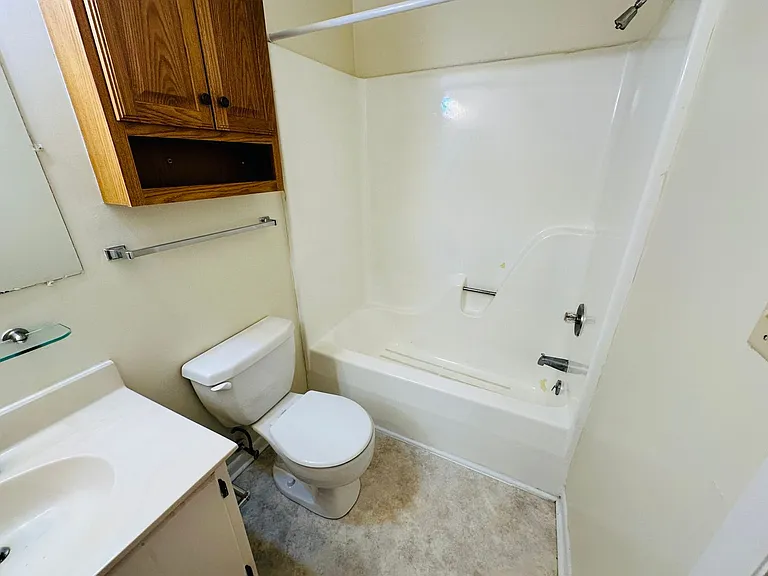301 Shenandoah Cir — Photo 21
