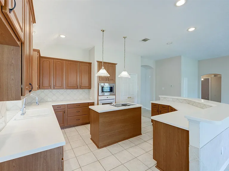 9026 Robinhoods Well Dr — Photo 14