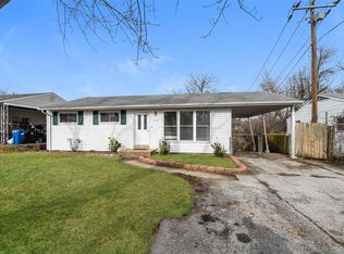 4049 Green Park Rd, Saint Louis, MO 63125